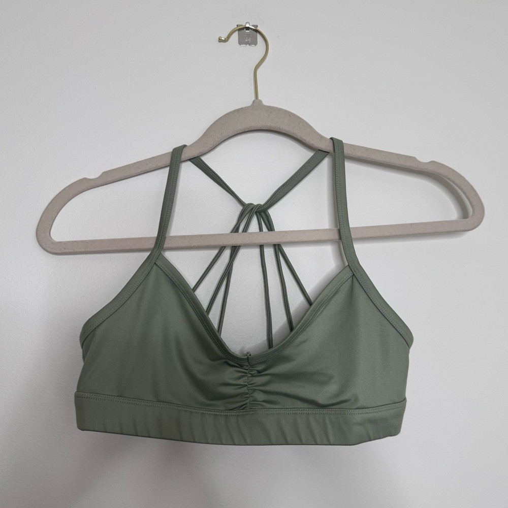 Alo Yoga | cross-strap bra